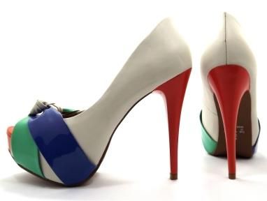 Peep toe meia pata